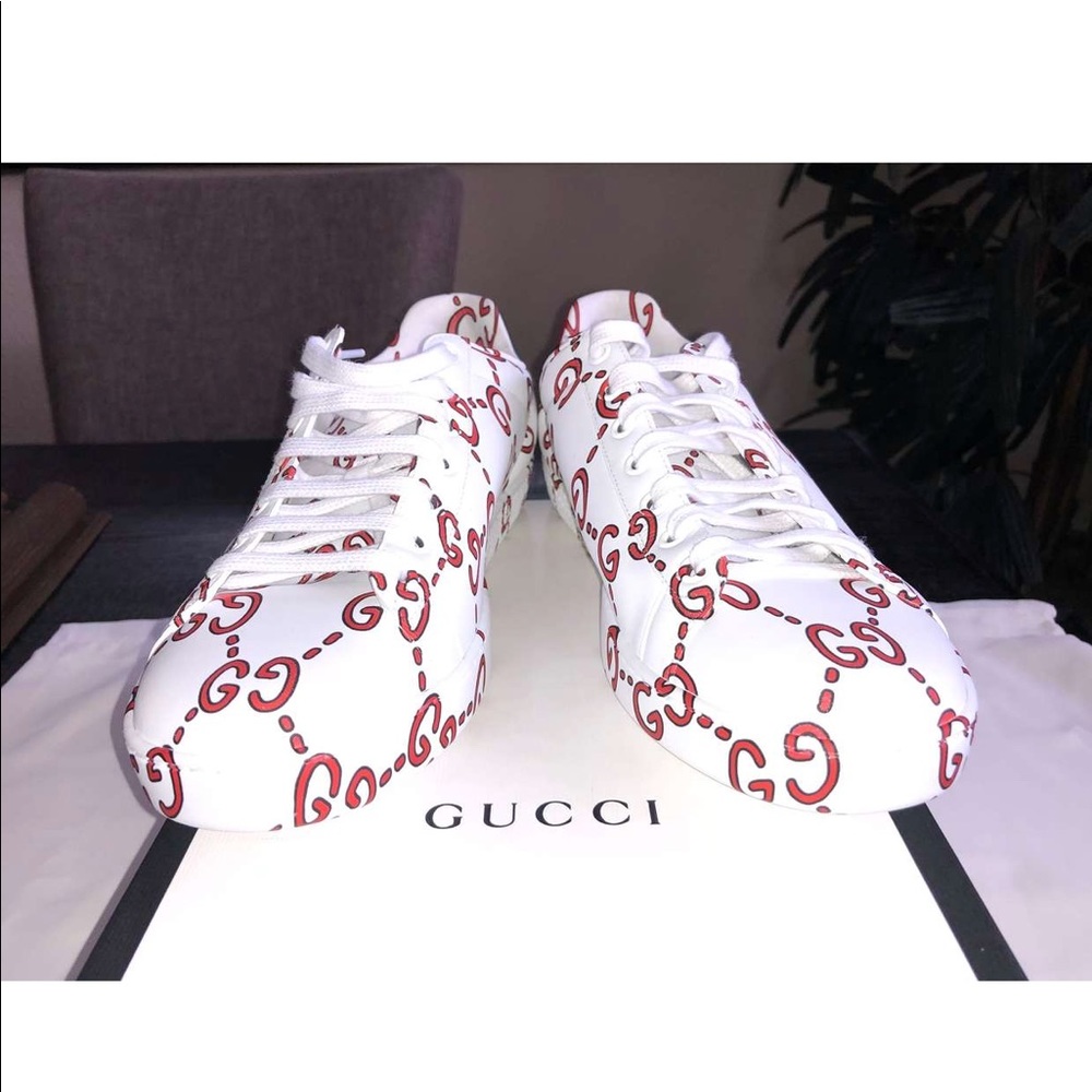 Shoes - Picture 2 of 7